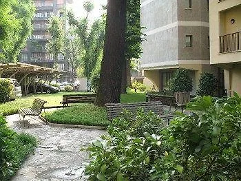 Residence Le Corti Milan 2*,