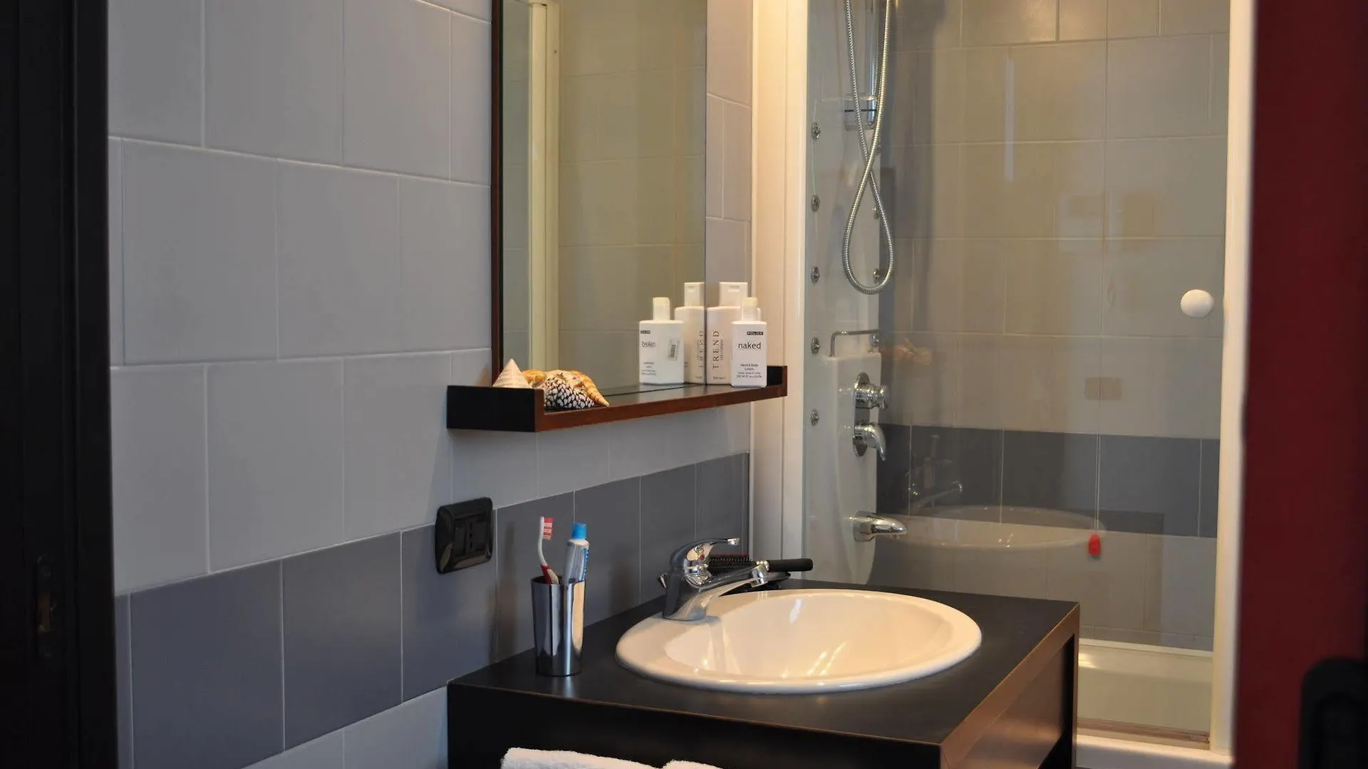 Residence Le Corti Milan Aparthotel